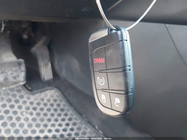 1C4PJLCS0FW643450 Jeep Cherokee Latitude