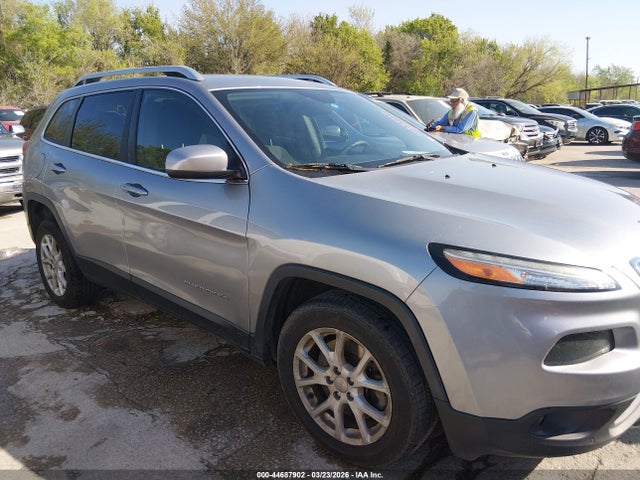 1C4PJLCS0FW643450 Jeep Cherokee Latitude