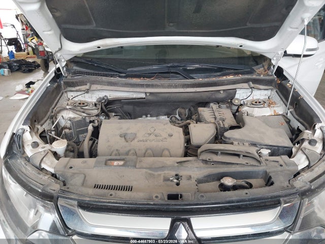2018 MITSUBISHI OUTLANDER JA4AZ3A3XJZ025452 Photo 9