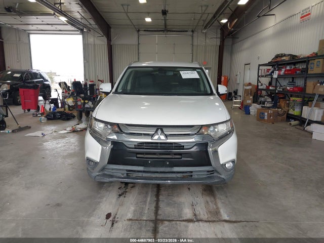 Продаж на аукціоні авто 2018 Mitsubishi Outlander Sel, vin: JA4AZ3A3XJZ025452, номер лоту: 44687903