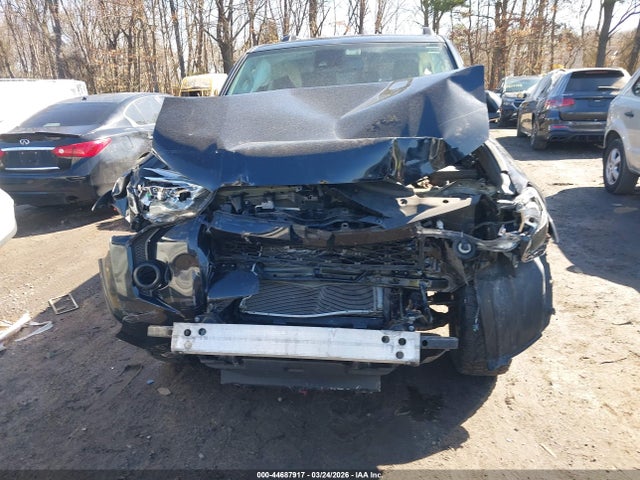 2020 Toyota 4runner Sr5 მანქანა იყიდება აუქციონზე, vin: JTEBU5JR7L5774174, აუქციონის ნომერი: 44687917