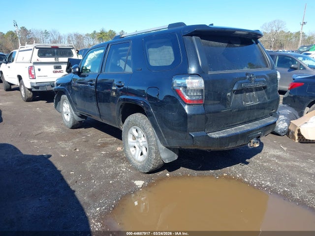 2020 Toyota 4runner Sr5 მანქანა იყიდება აუქციონზე, vin: JTEBU5JR7L5774174, აუქციონის ნომერი: 44687917