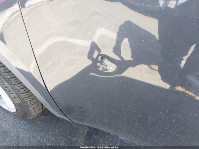 Продажа на аукционе авто 2021 Tesla Model Y Long Range Dual Motor All-wheel Drive, vin: 5YJYGDEE2MF282109, номер лота: 44687950