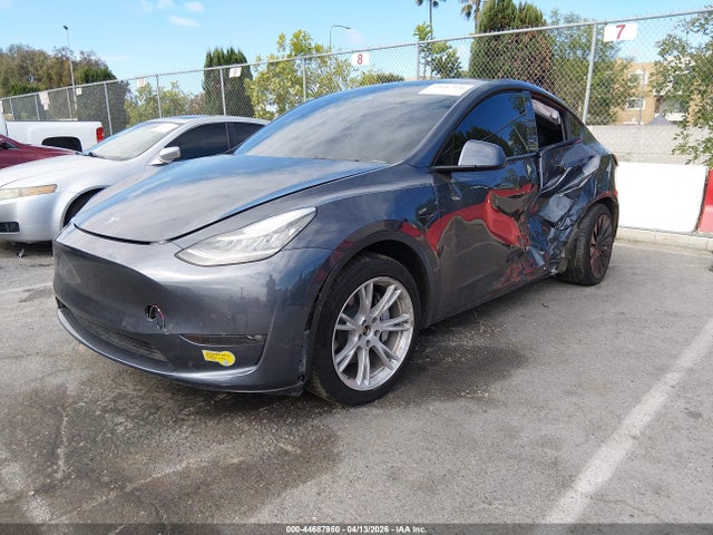 Продажа на аукционе авто 2021 Tesla Model Y Long Range Dual Motor All-wheel Drive, vin: 5YJYGDEE2MF282109, номер лота: 44687950