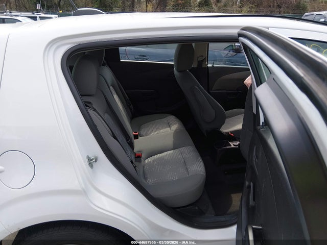 Продажа на аукционе авто 2020 Chevrolet Sonic Fwd  1fl 5-door, vin: 1G1JG6SB3L4115358, номер лота: 44687955