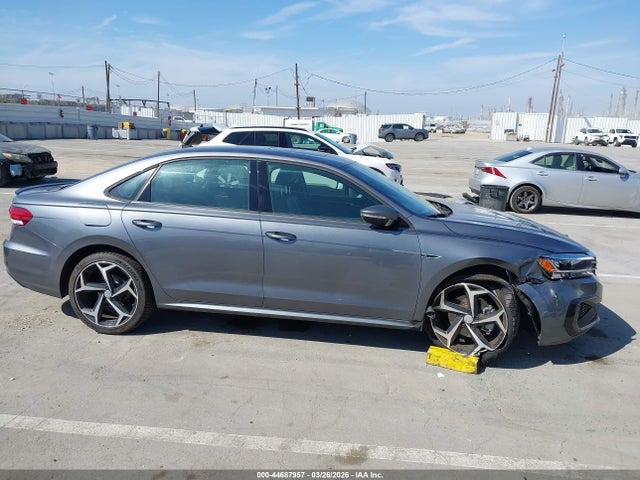 Продажа на аукционе авто 2021 Volkswagen Passat 2.0t R-line, vin: 1VWMA7A32MC015424, номер лота: 44687957