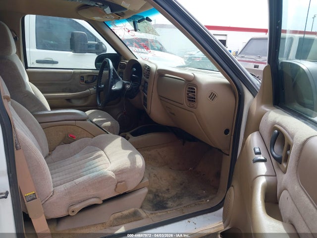 2000 CHEVROLET BLAZER 1GNCS13W5Y2305451 Photo 4