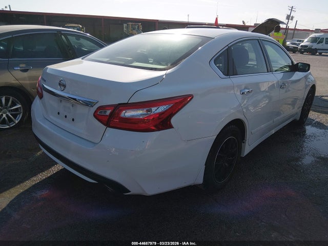 1N4AL3AP6HN363030 Nissan Altima 2.5 S
