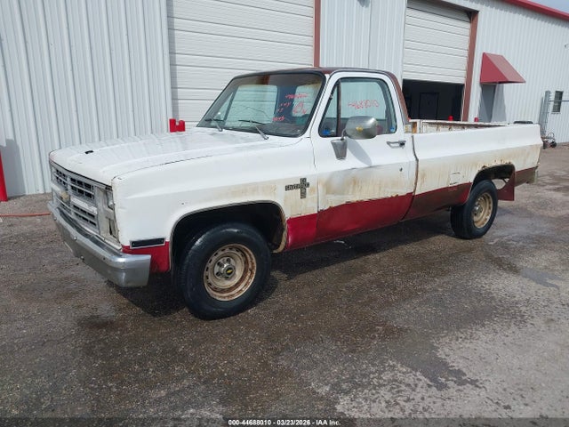 Продажа на аукционе авто 1981 Chevrolet C10, vin: 1GCEC14H2BS185372, номер лота: 44688010