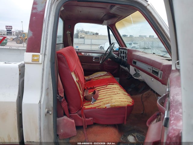 Продажа на аукционе авто 1981 Chevrolet C10, vin: 1GCEC14H2BS185372, номер лота: 44688010
