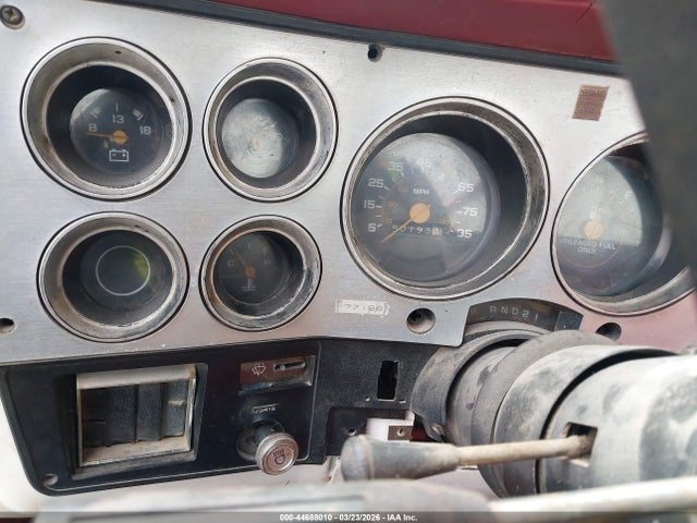 Продажа на аукционе авто 1981 Chevrolet C10, vin: 1GCEC14H2BS185372, номер лота: 44688010