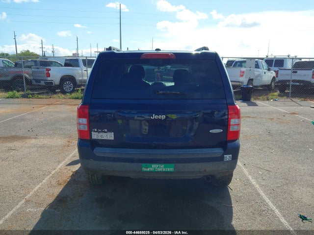 1C4NJRFB9GD637360 Jeep Patriot Latitude