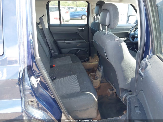 1C4NJRFB9GD637360 Jeep Patriot Latitude