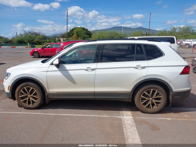 3VV3B7AX5MM046049 Volkswagen Tiguan 2.0t Se/2.0t Se R-line Black/2.0t Sel