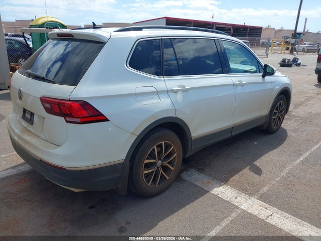 3VV3B7AX5MM046049 Volkswagen Tiguan 2.0t Se/2.0t Se R-line Black/2.0t Sel
