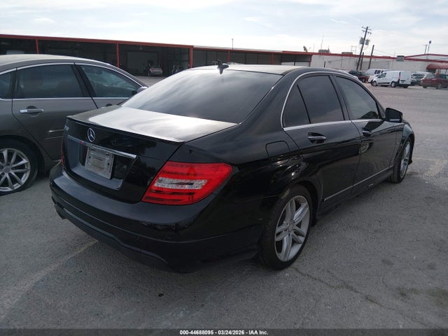 Aukcja sprzedaży 2012 Mercedes-benz C 250 Luxury/sport, vin: WDDGF4HB6CA621354, numer aukcji: 44688095