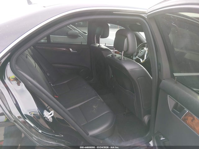 Aukcja sprzedaży 2012 Mercedes-benz C 250 Luxury/sport, vin: WDDGF4HB6CA621354, numer aukcji: 44688095