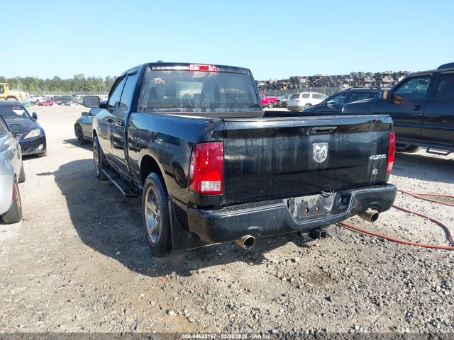 2013 RAM 1500 1C6RR7FT8DS523064 Photo 2