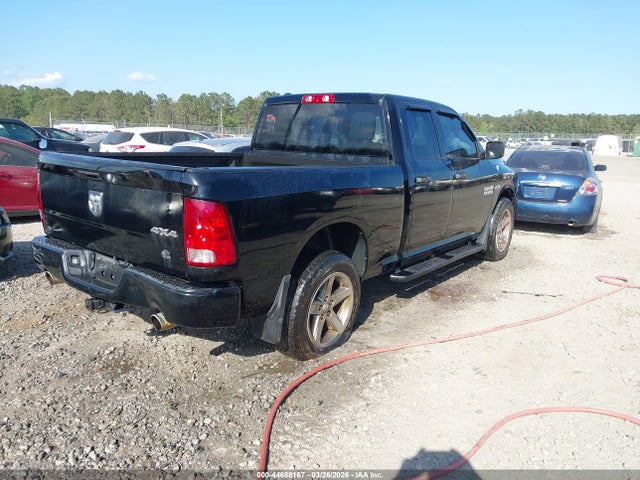 2013 RAM 1500 1C6RR7FT8DS523064 Photo 3