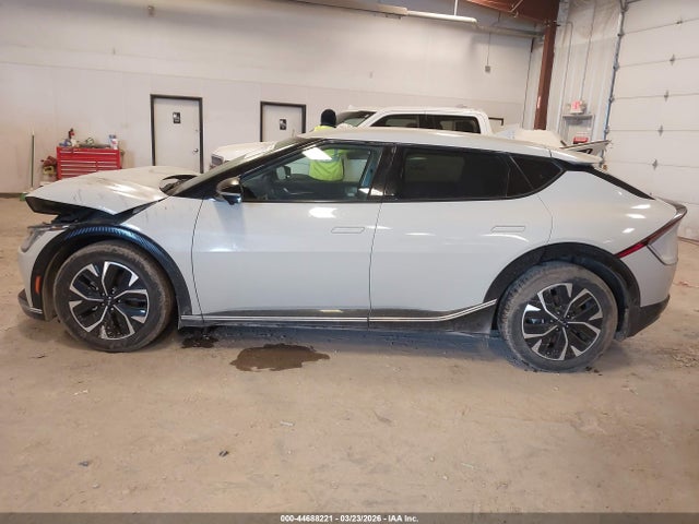 KNDC3DLC4P5158551 KIA Ev6 Wind