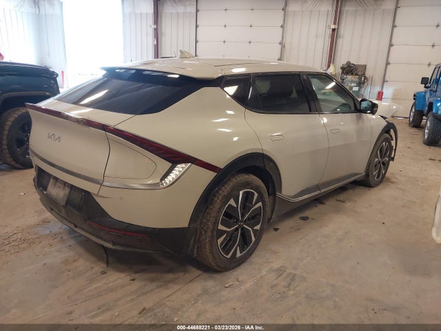 KNDC3DLC4P5158551 KIA Ev6 Wind