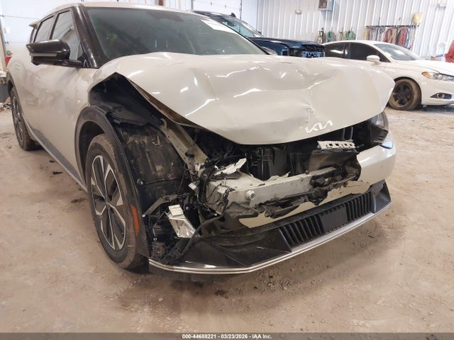 KNDC3DLC4P5158551 KIA Ev6 Wind