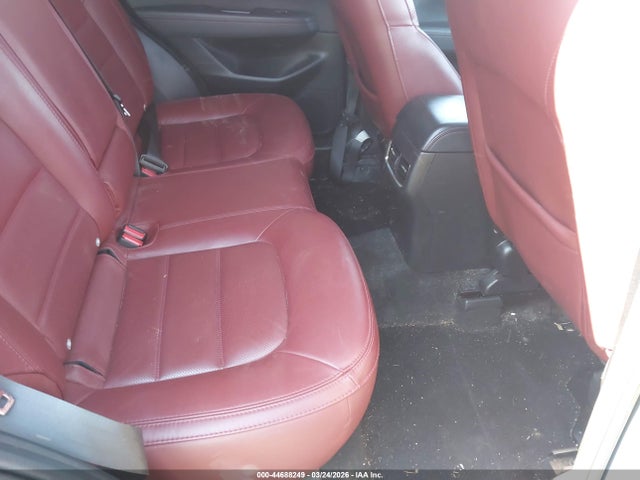 44688249 :رقم المزاد ، JM3KFBCM2N1570236 vin ، 2022 Mazda Cx-5 2.5 S Carbon Edition مزاد بيع