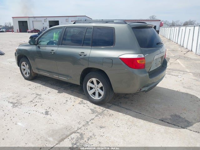 2010 TOYOTA HIGHLANDER 5TDZA3EH1AS001466 Photo 2