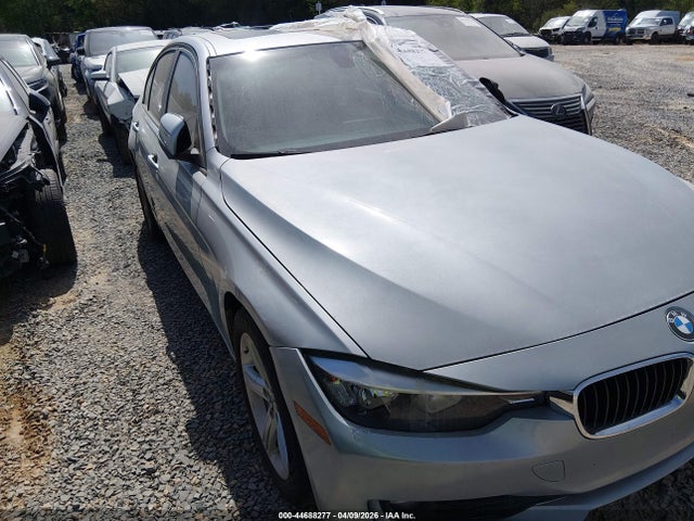44688277 :رقم المزاد ، WBA3B1C56DF461529 vin ، 2013 Bmw 320i مزاد بيع