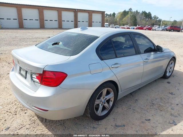 2013 BMW 320I WBA3B1C56DF461529 Photo 3