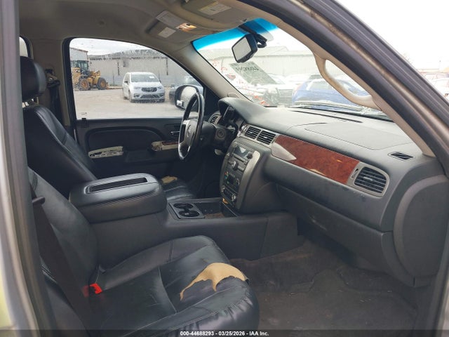 2014 Gmc Yukon Xl 1500 Slt მანქანა იყიდება აუქციონზე, vin: 1GKS1KE02ER192278, აუქციონის ნომერი: 44688293