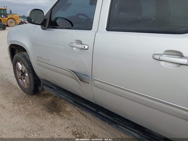 2014 Gmc Yukon Xl 1500 Slt მანქანა იყიდება აუქციონზე, vin: 1GKS1KE02ER192278, აუქციონის ნომერი: 44688293