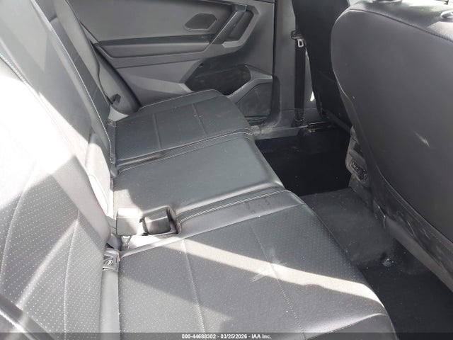 2021 Volkswagen Tiguan 2.0t Se/2.0t Se R-line Black/2.0t Sel მანქანა იყიდება აუქციონზე, vin: 3VV2B7AX4MM113557, აუქციონის ნომერი: 44688302