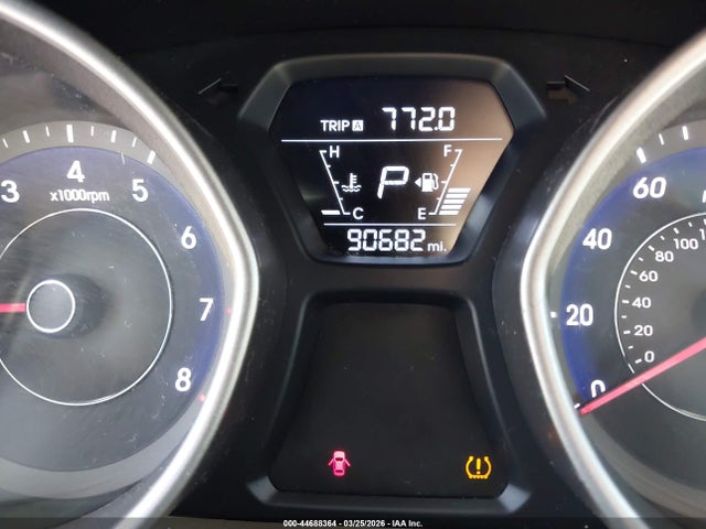 Hyundai ELANTRA SE 2016 5NPDH4AEXGH721869 Image 16