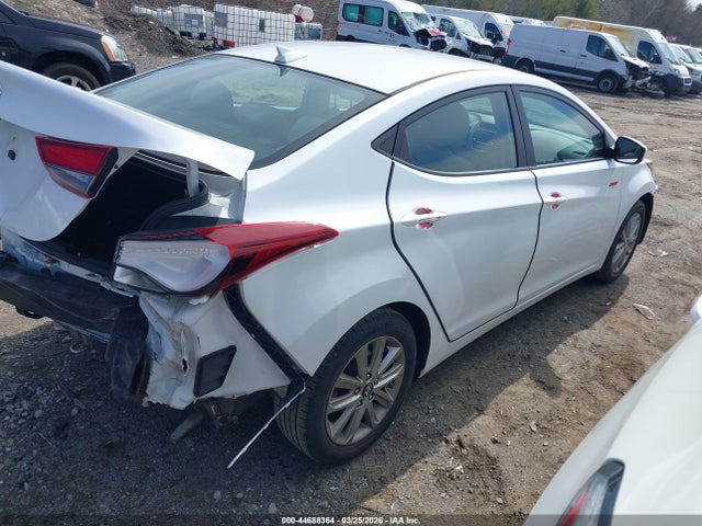 Hyundai ELANTRA SE 2016 5NPDH4AEXGH721869 Image 4