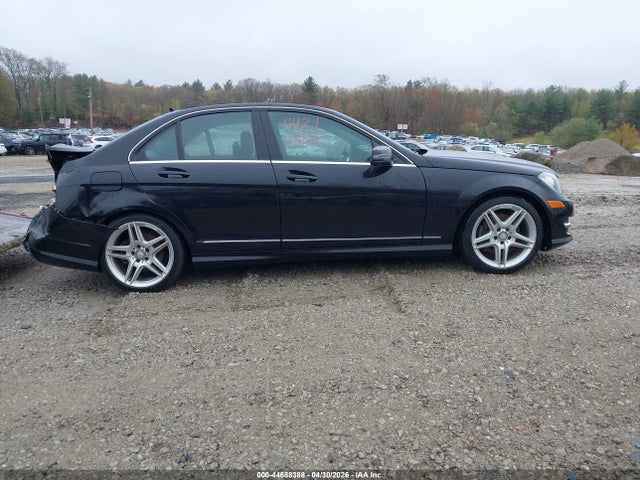 Продажа на аукционе авто 2013 Mercedes-benz C 300 Sport 4matic, vin: WDDGF8AB1DG141268, номер лота: 44688388