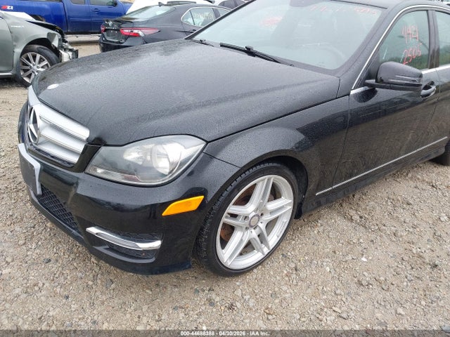 Продажа на аукционе авто 2013 Mercedes-benz C 300 Sport 4matic, vin: WDDGF8AB1DG141268, номер лота: 44688388