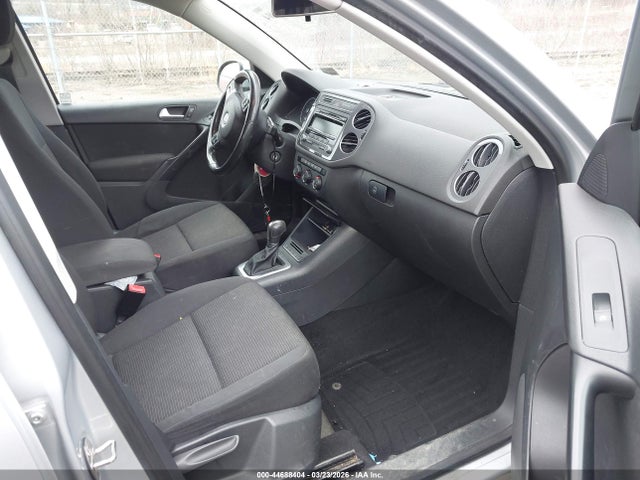 Продаж на аукціоні авто 2014 Volkswagen Tiguan S, vin: WVGBV3AX5EW572186, номер лоту: 44688404