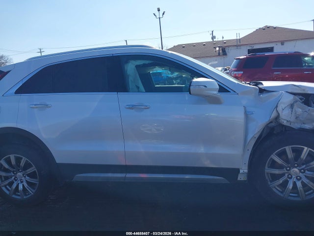 44688407 :رقم المزاد ، 1GYFZDR40MF084282 vin ، 2021 Cadillac Xt4 Awd Premium Luxury مزاد بيع