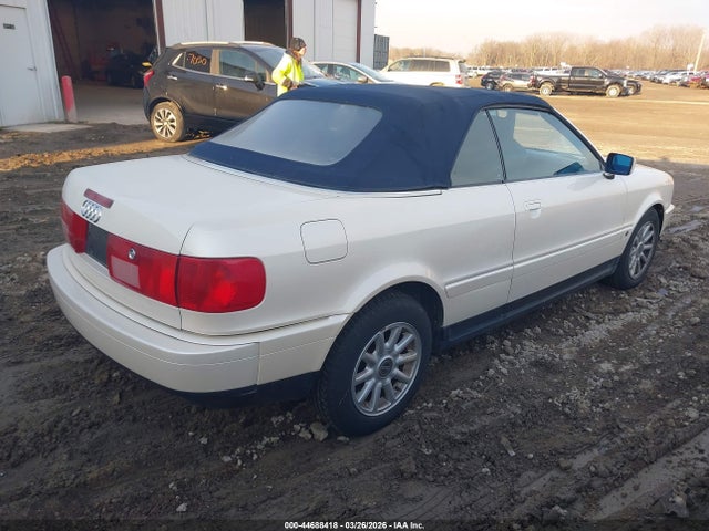 1996 Audi Cabriolet მანქანა იყიდება აუქციონზე, vin: WAUAA88G7TA006651, აუქციონის ნომერი: 44688418