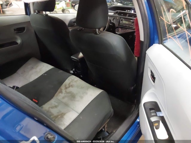 Auction sale of the 2014 Toyota Prius C Two, vin: JTDKDTB33E1077940, lot number: 44688424