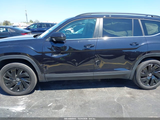 2024 Volkswagen Atlas 2.0t Se W/technology მანქანა იყიდება აუქციონზე, vin: 1V2JR2CA1RC568388, აუქციონის ნომერი: 44688443