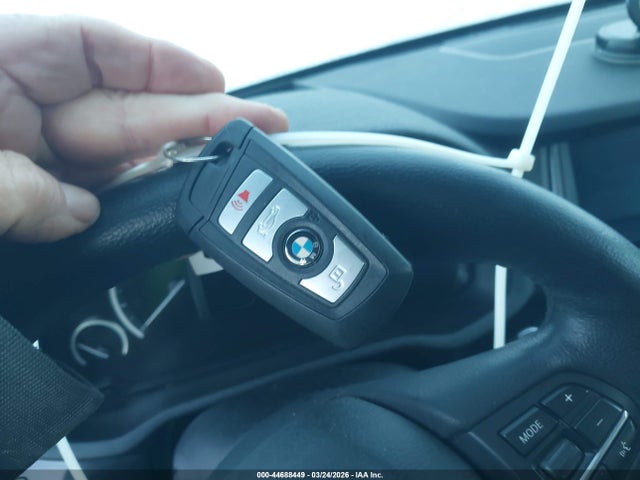 44688449 :رقم المزاد ، 5UXWX9C57F0D58255 vin ، 2015 Bmw X3 Xdrive28i مزاد بيع
