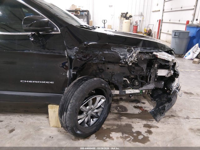 Продаж на аукціоні авто 2018 Jeep Cherokee Limited Fwd, vin: 1C4PJLDB1JD553825, номер лоту: 44688455