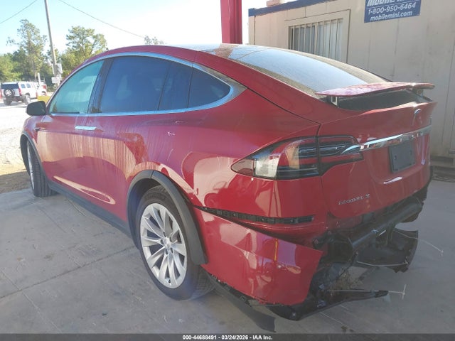 Продаж на аукціоні авто 2018 Tesla Model X 100d/75d/p100d, vin: 5YJXCAE28JF089275, номер лоту: 44688491