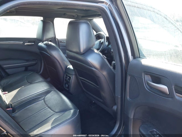 2014 Chrysler 300c John Varvatos Limited Edition Awd მანქანა იყიდება აუქციონზე, vin: 2C3CCAJT2EH237972, აუქციონის ნომერი: 44688507