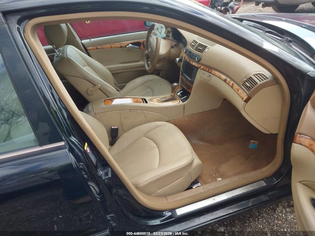 44688518 :رقم المزاد ، WDBUF87X28B257693 vin ، 2008 Mercedes-benz E 350 4matic مزاد بيع