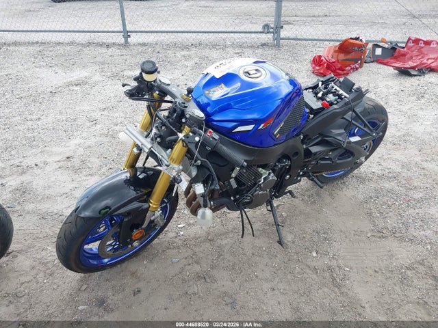 Suzuki GSX-R750 2026 JS1GR7MA2T7100820 Image 2