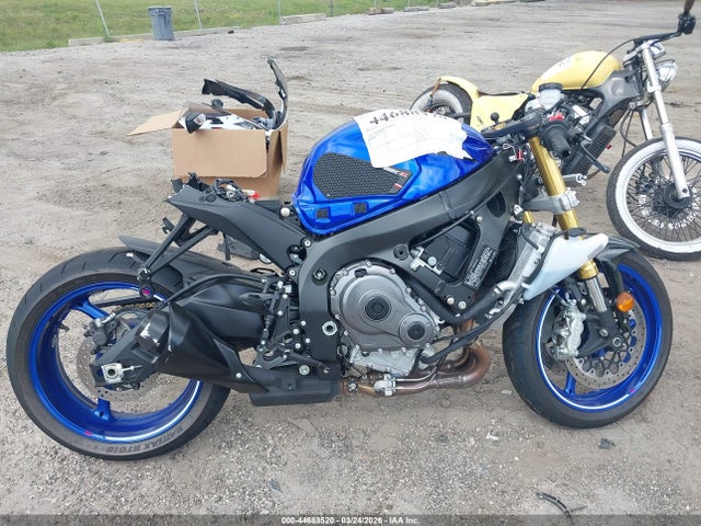 Suzuki GSX-R750 2026 JS1GR7MA2T7100820 Image 13