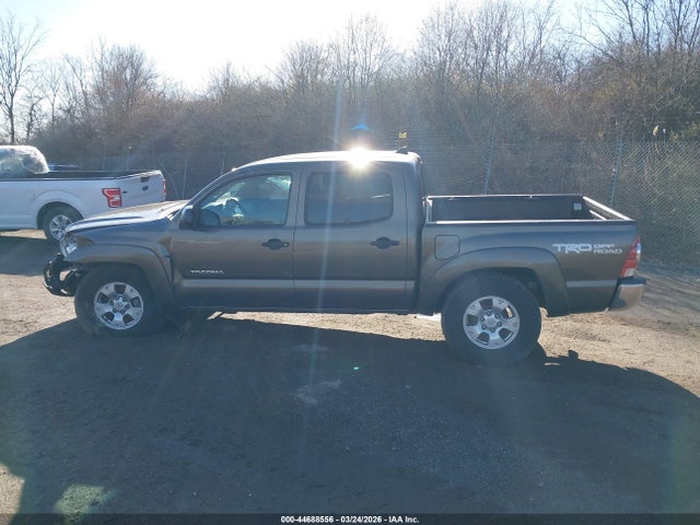 Toyota Tacoma Base V6 2015 3TMLU4ENXFM165587 Image 15